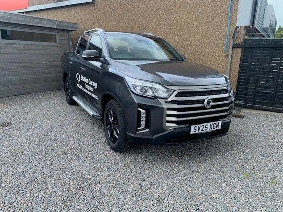 2025-kgm-ssangyong-musso-22td-saracen-202pseu6e-4wd-big-0