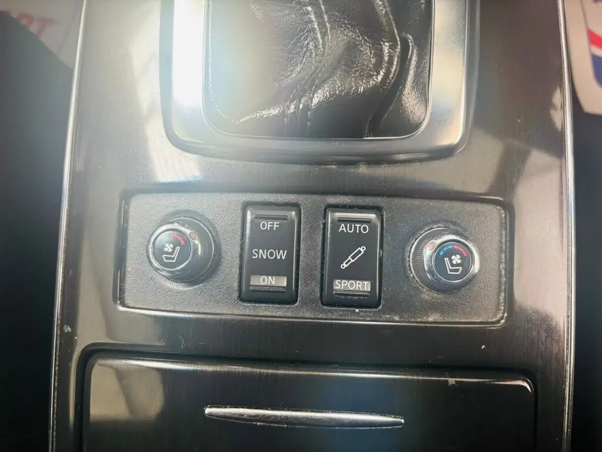 2010-infiniti-fx-50-s-le-big-16
