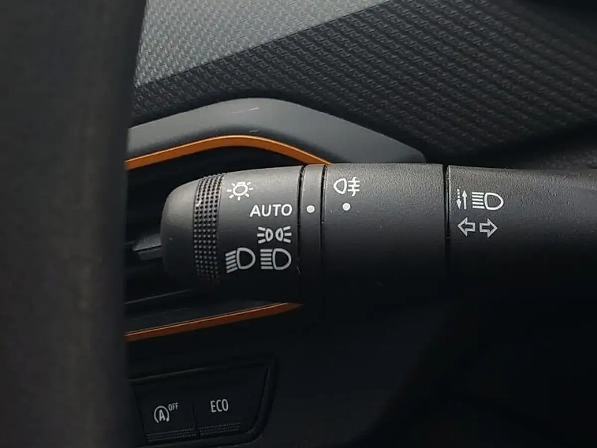 2022-dacia-sandero-stepway-10-tce-essential-90bhp-big-16
