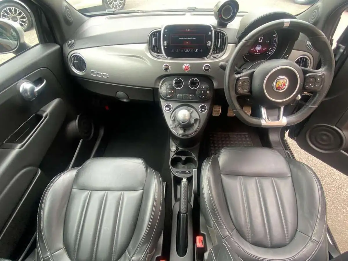 2021-abarth-595c-14-tjet-turismo-big-11