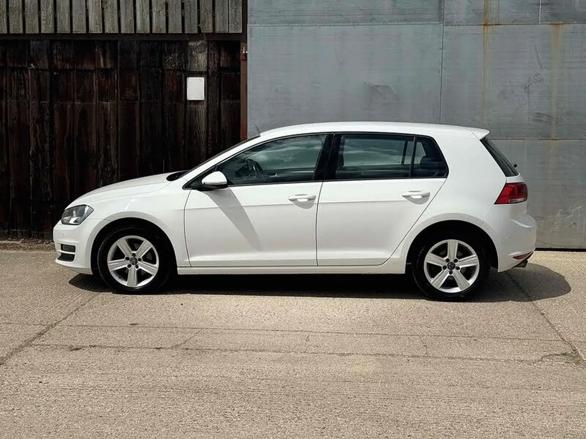 2015-volkswagen-golf-14-match-5d-big-3