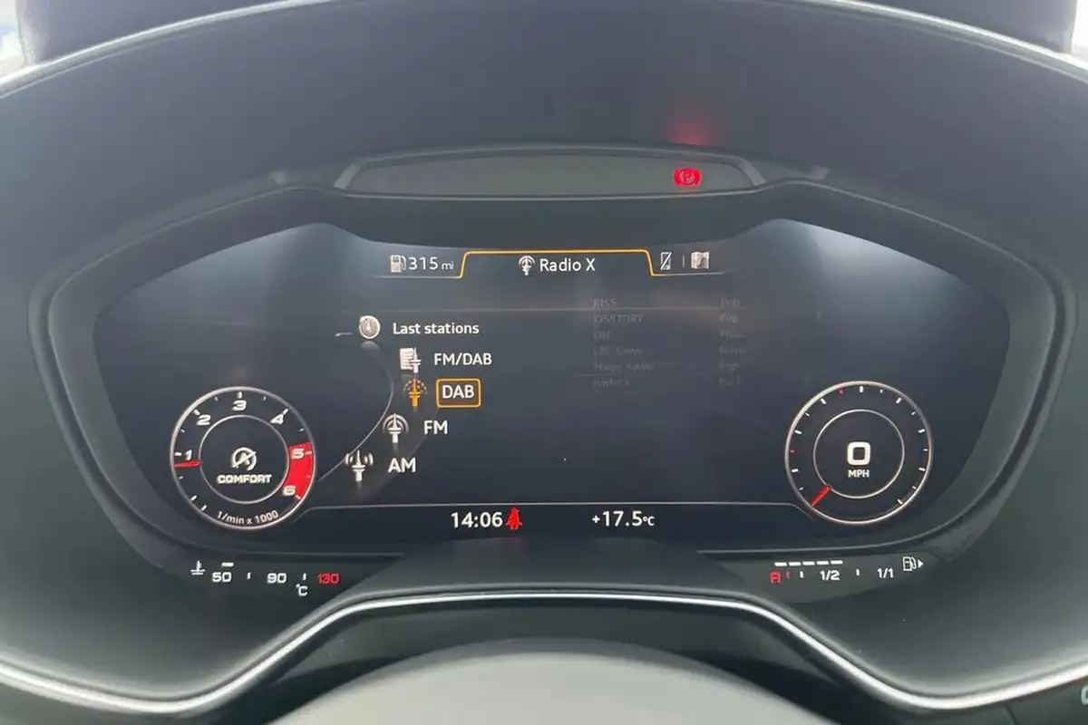 2015-audi-tt-coupe-20-tdi-s-line-big-49