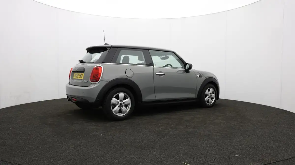 2020-mini-cooper-15-cooper-classic-nav-hatchback-3d-big-36