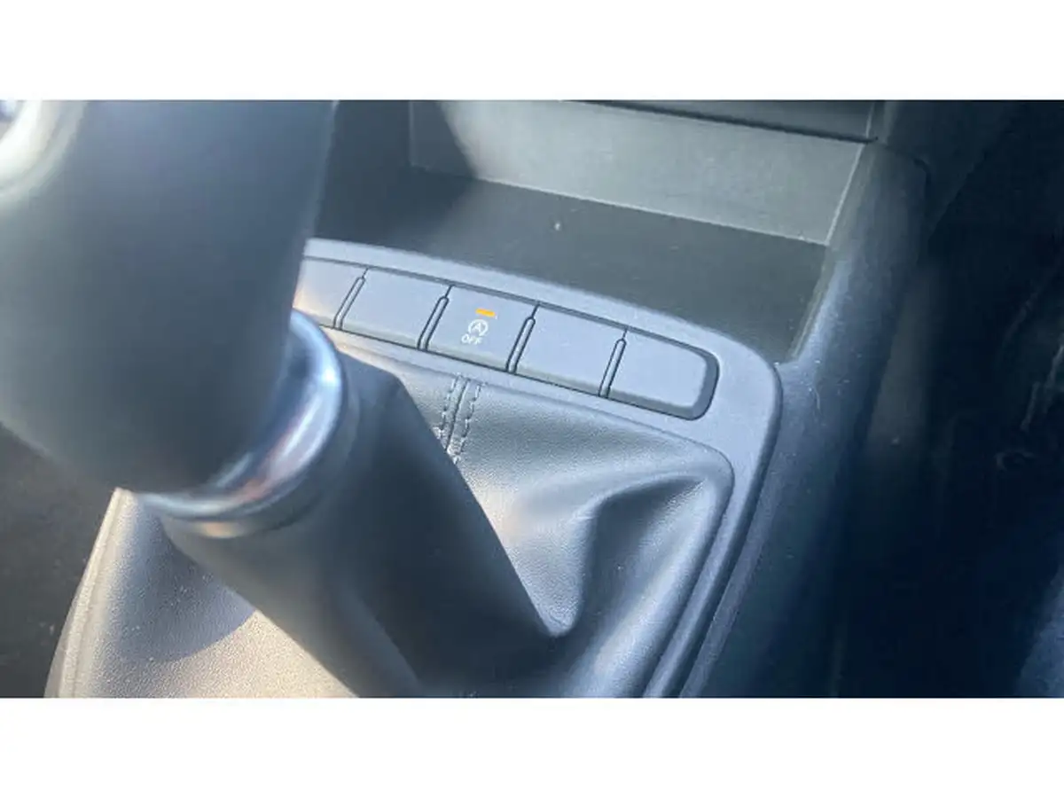 2025-hyundai-i10-10-advance-63ps-big-29