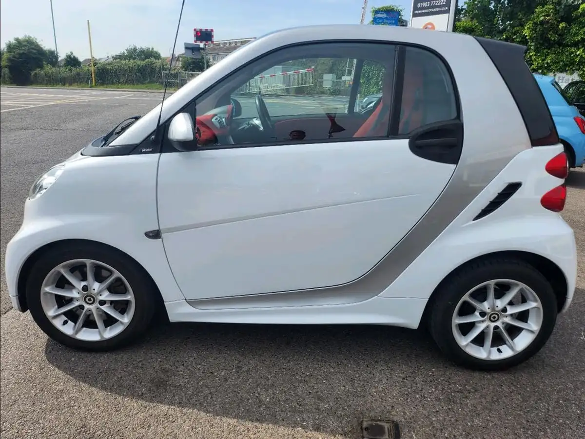 2012-smart-fortwo-10-passion-71bhp-coupe-softouch-big-16