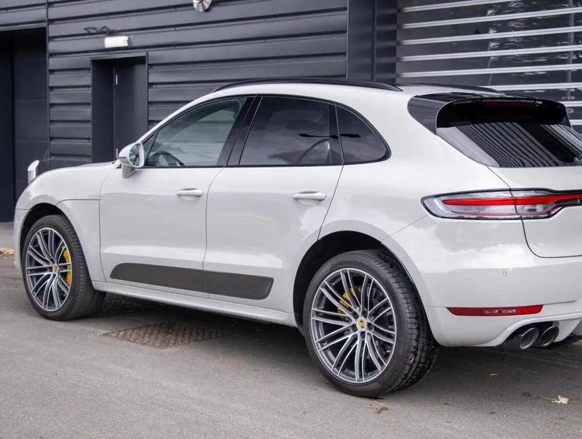 2020-porsche-macan-29-v6-turbo-big-18