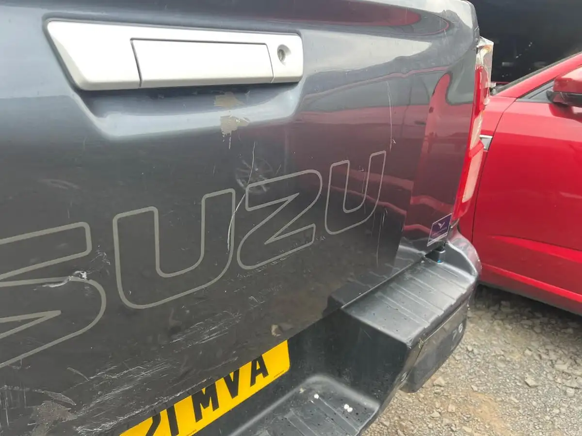 2021-isuzu-d-max-19td-dl20-double-pickup-big-8