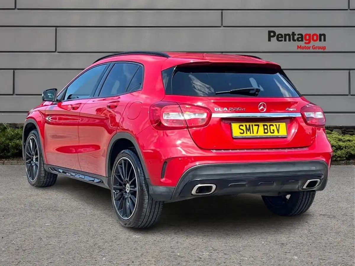 2017-mercedes-benz-gla-class-21d-gla-220d-amg-line-executivess-big-1