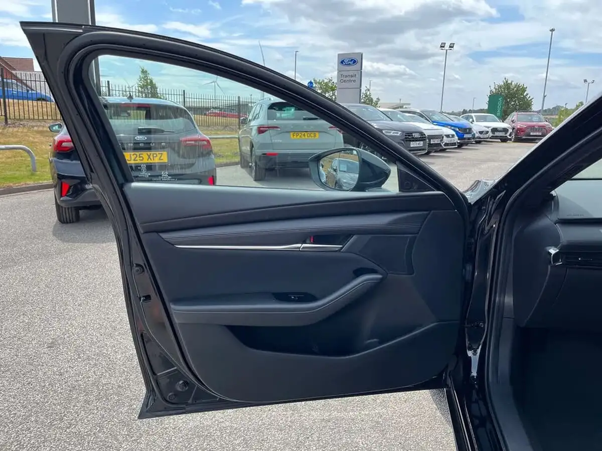 2021-mazda-mazda3-20-sport-lux-122ps-hatchback-5d-big-36