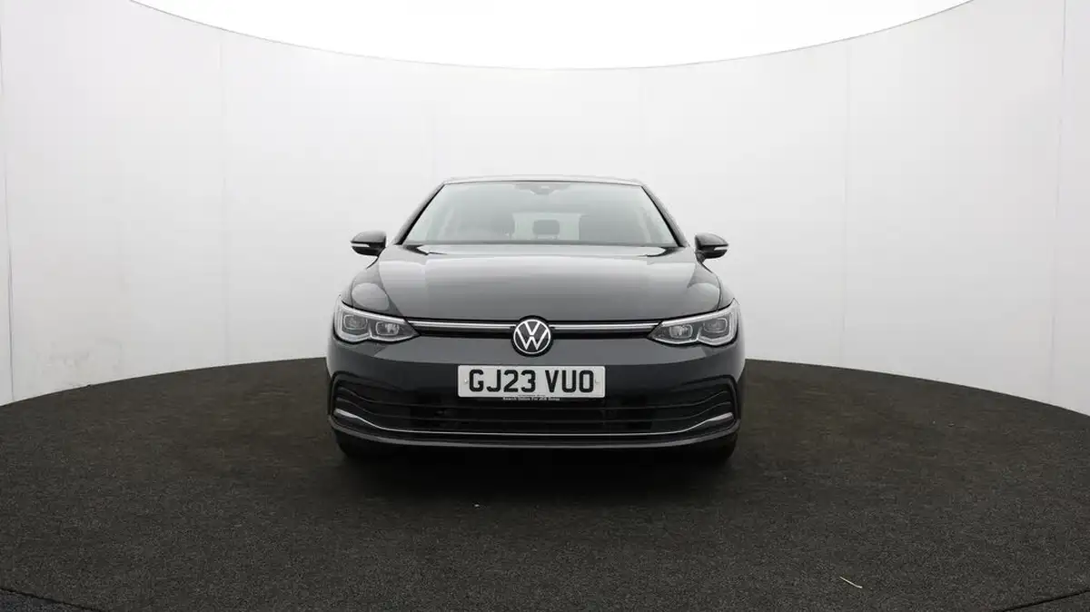 2023-volkswagen-golf-14-tsi-ehybrid-style-big-49
