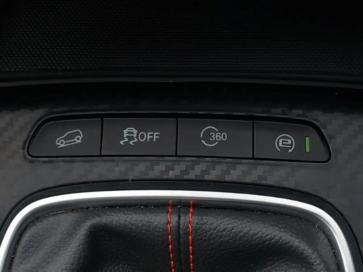 2021-mg-zs-suv-15-vti-tech-exclusive-big-14