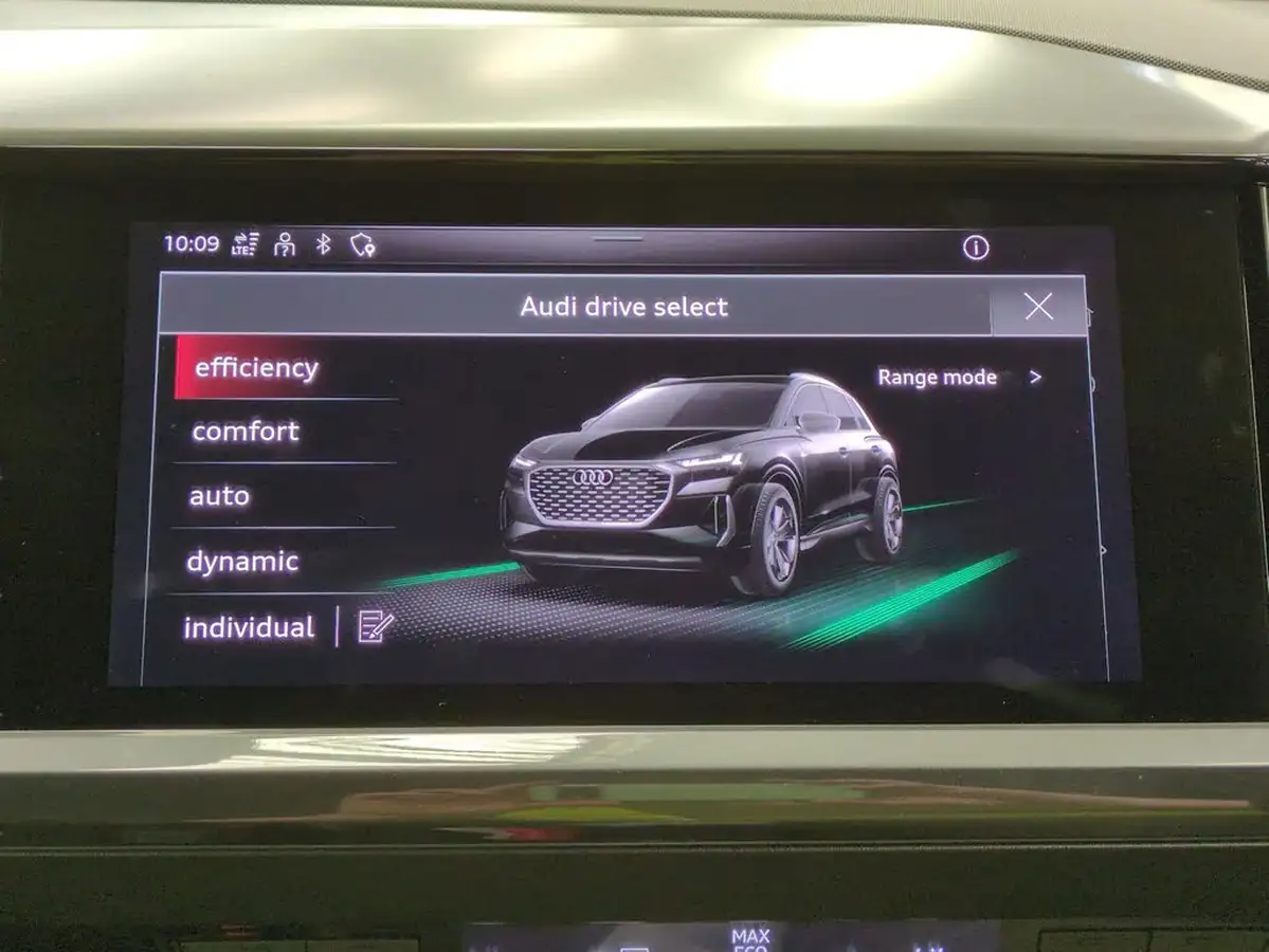 2022-audi-q4-e-tron-40e-s-line-station-wagon-big-16