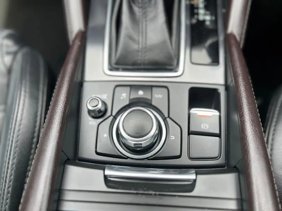 2015-mazda-mazda6-22td-sport-nav-175ps-tourer-5d-auto-big-25