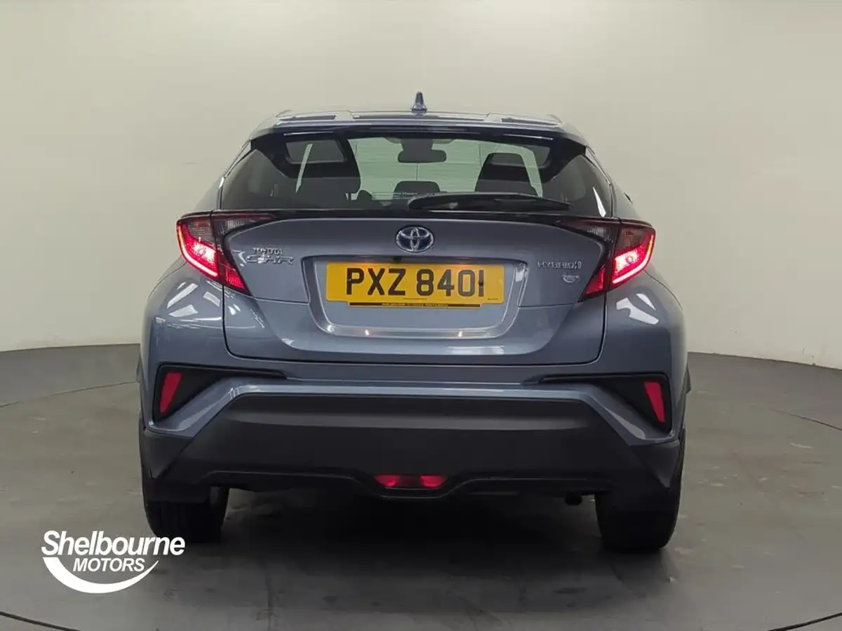 2021-toyota-c-hr-18-vvt-i-icon-big-12