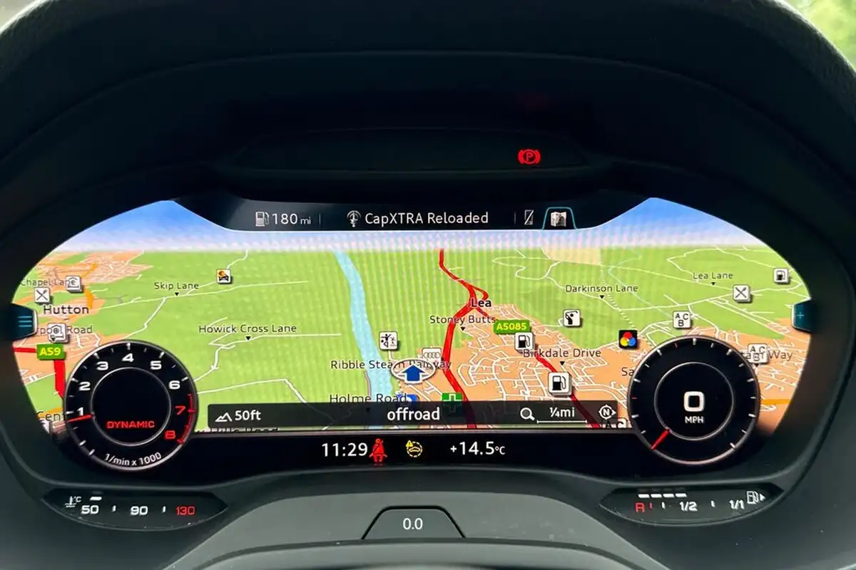 2021-audi-q2-15-35-tfsi-sport-big-36