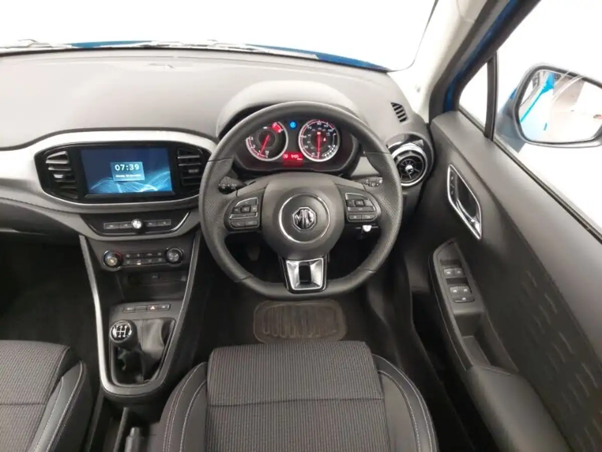 2024-mg-mg3-15-vti-tech-exclusive-nav-big-6
