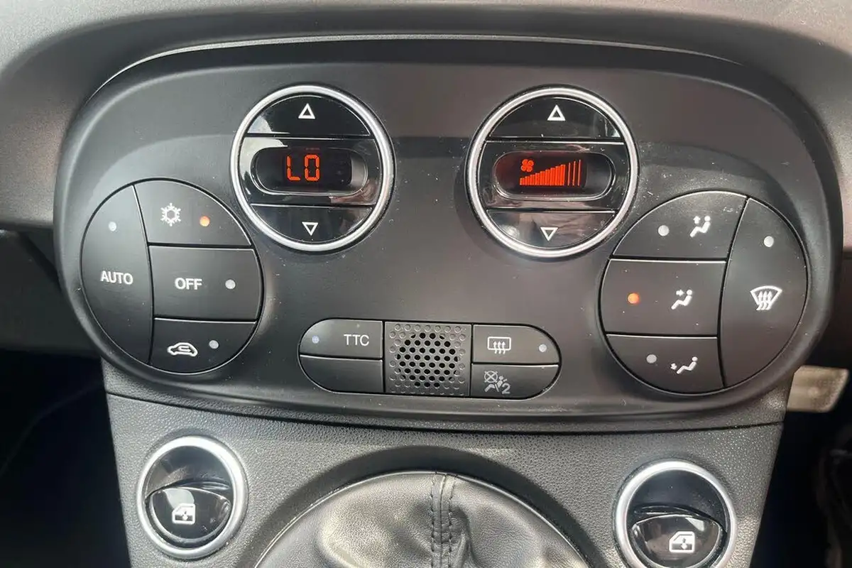 2019-abarth-595-14-tjet-turismo-big-11