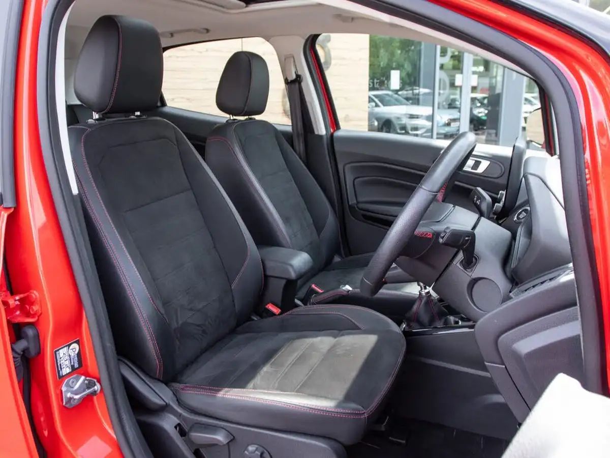 2019-ford-ecosport-10t-st-line-125ps-big-31