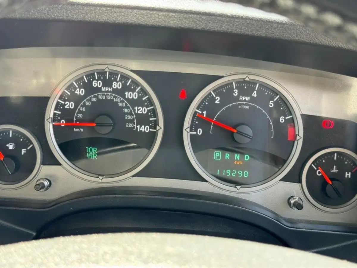 2008-jeep-compass-24-limited-cvt-band-k-big-13