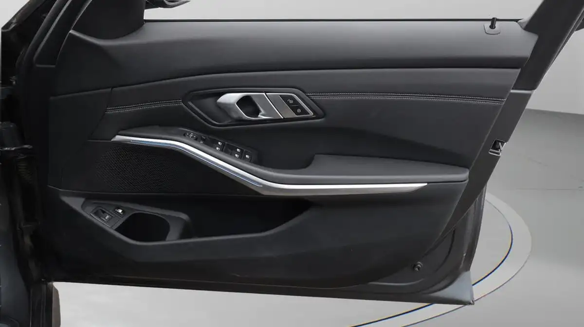 2021-bmw-3-series-20-330e-m-sport-touring-5d-big-15