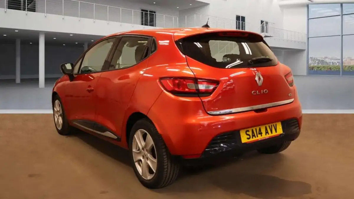 2014-renault-clio-15td-dynamique-medianavss-big-2