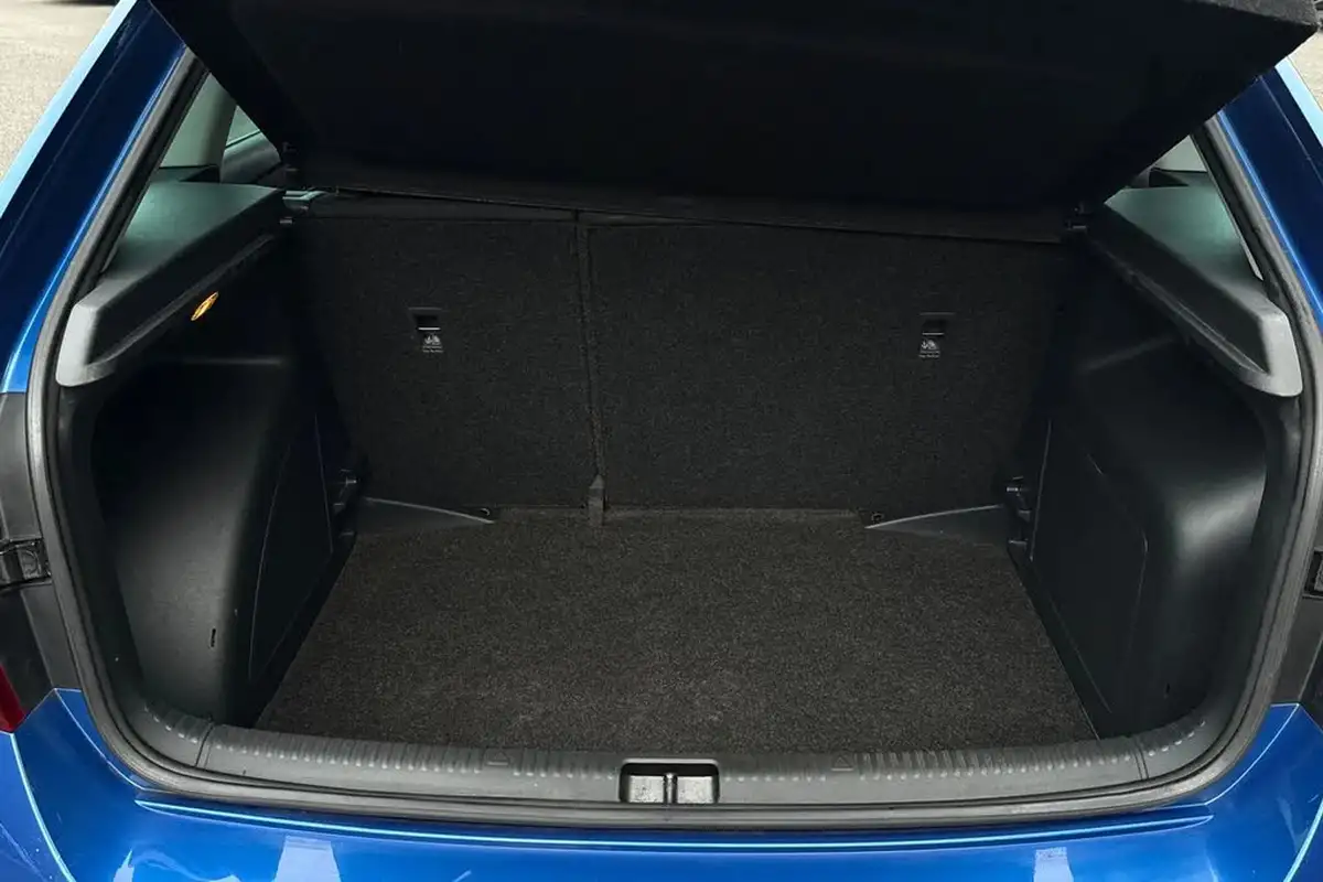 2017-skoda-rapid-spaceback-12-tsi-se-sport-big-6