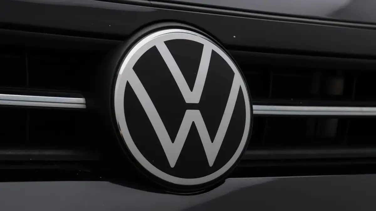 2021-volkswagen-polo-10-tsi-r-line-110ps-big-23
