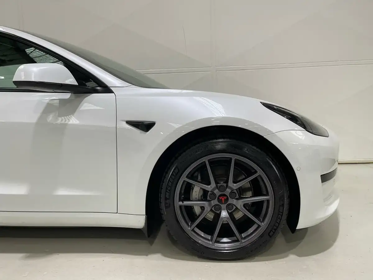 2021-tesla-model-3-e-standard-plus-big-52