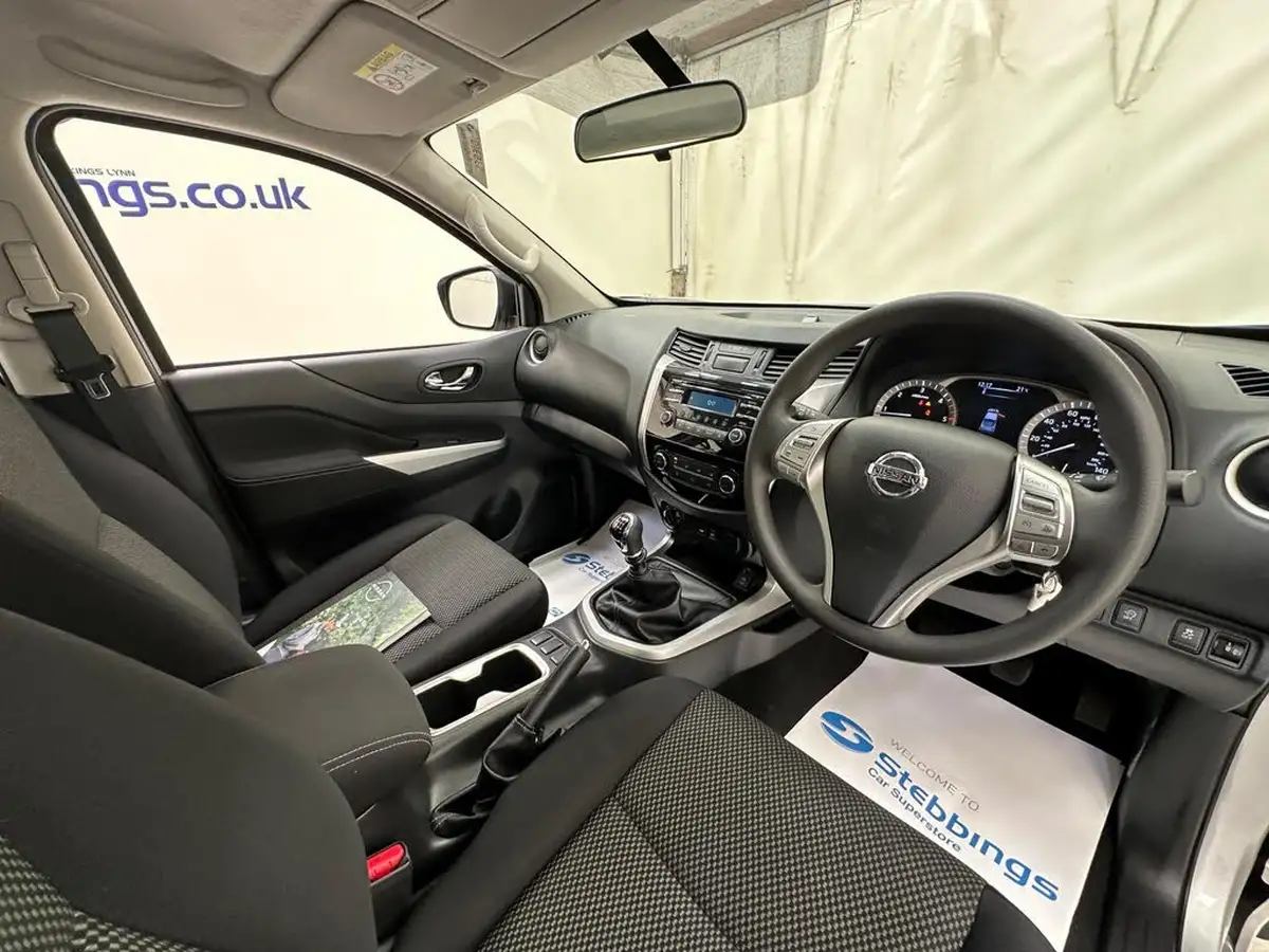 2021-nissan-navara-23dci-tt-acenta-double-big-7