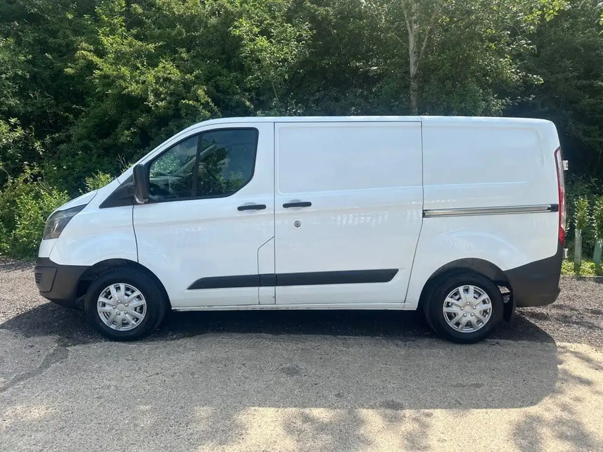 2016-ford-transit-custom-20tdci-270-l1h1-130pseu6-panel-van-big-4