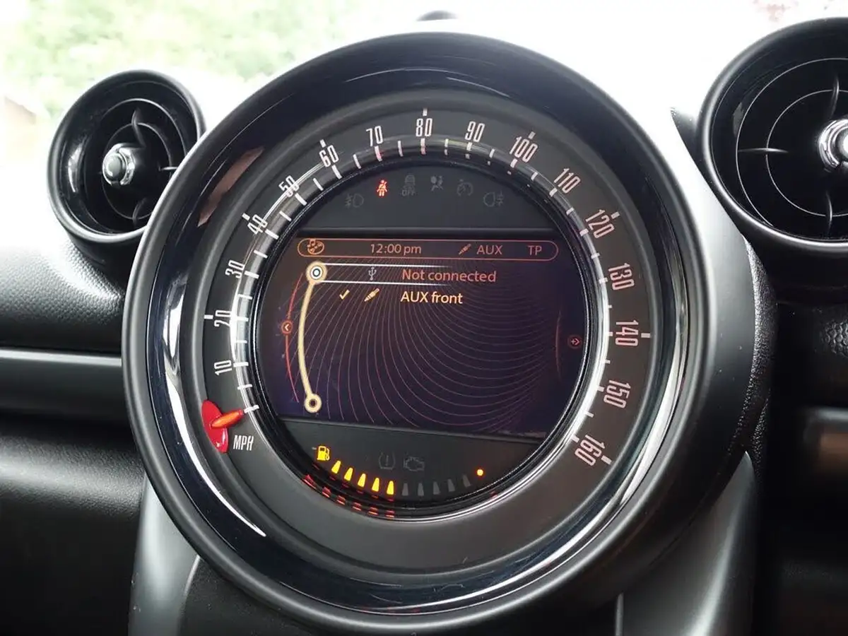 2015-mini-paceman-16-cooper-s-184bhp-chili-big-20