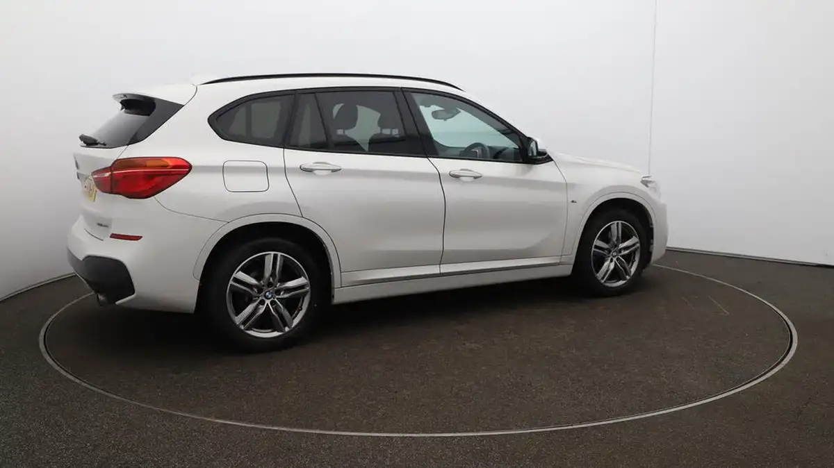 2019-bmw-x1-20-sdrive20i-m-sport-big-52