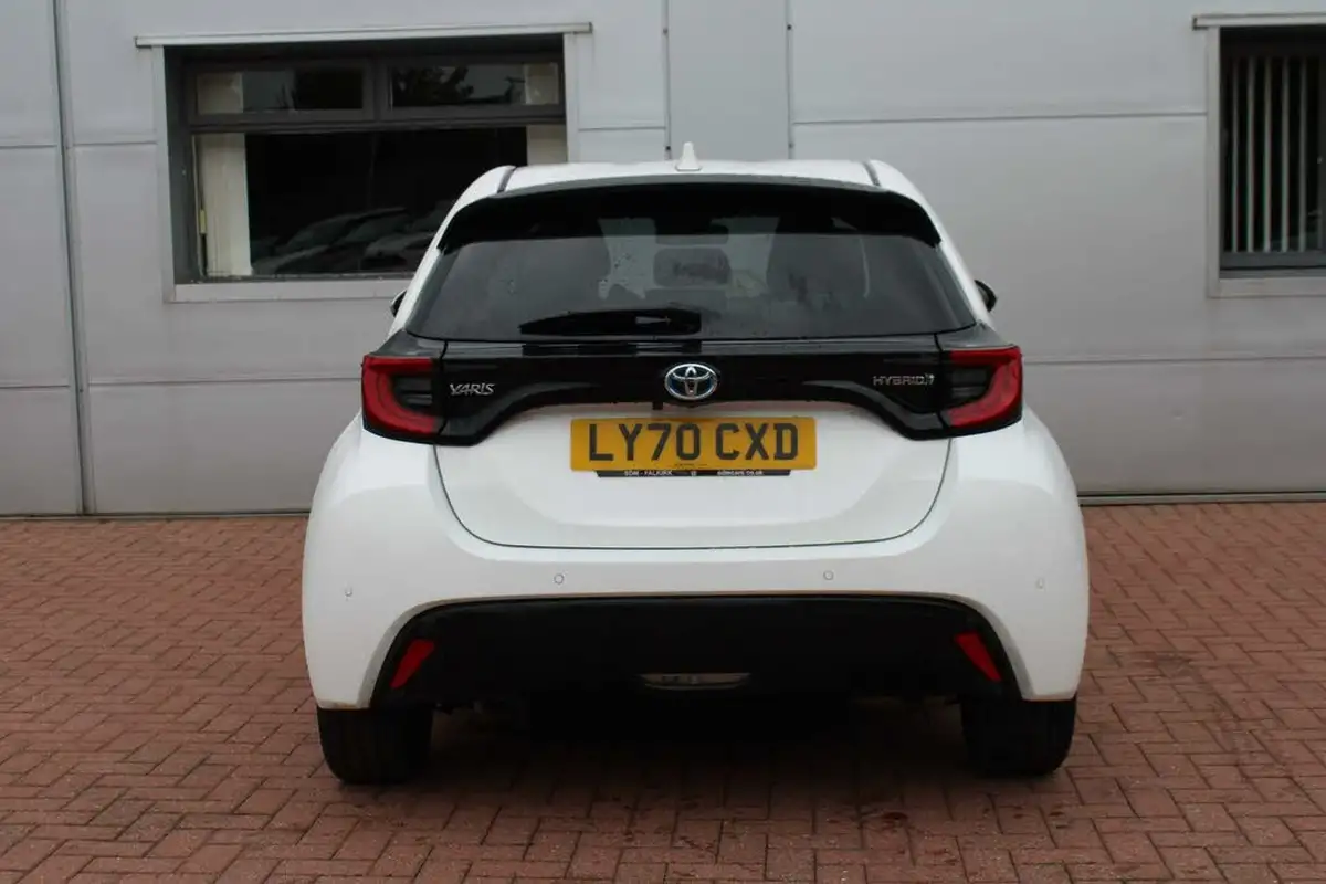 2020-toyota-yaris-15-vvt-i-excel-114bhp-1490cc-big-7