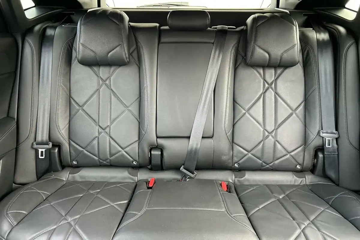2021-ds-ds-7-crossback-e-tense-prestige-300ps-4x4-5d-big-32