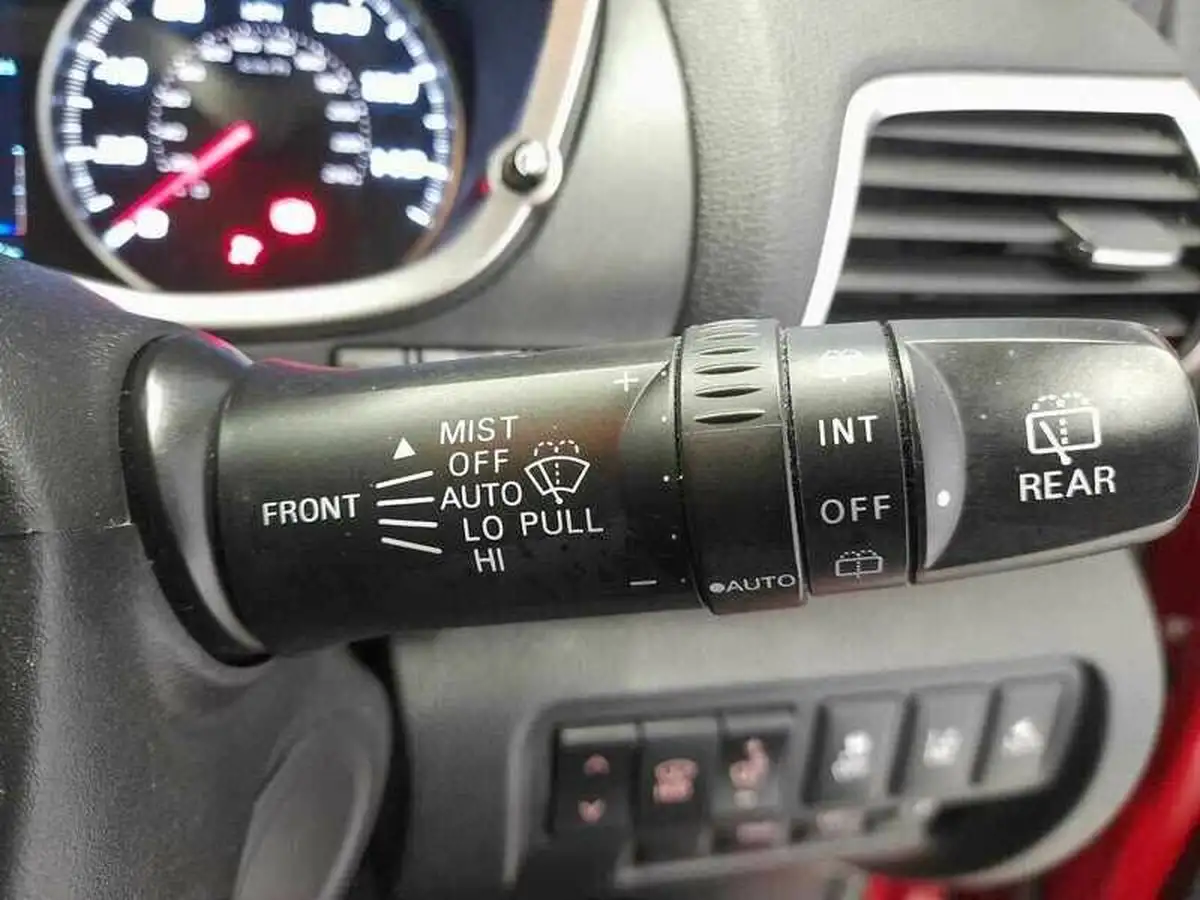 2018-mitsubishi-eclipse-cross-15-3-big-17