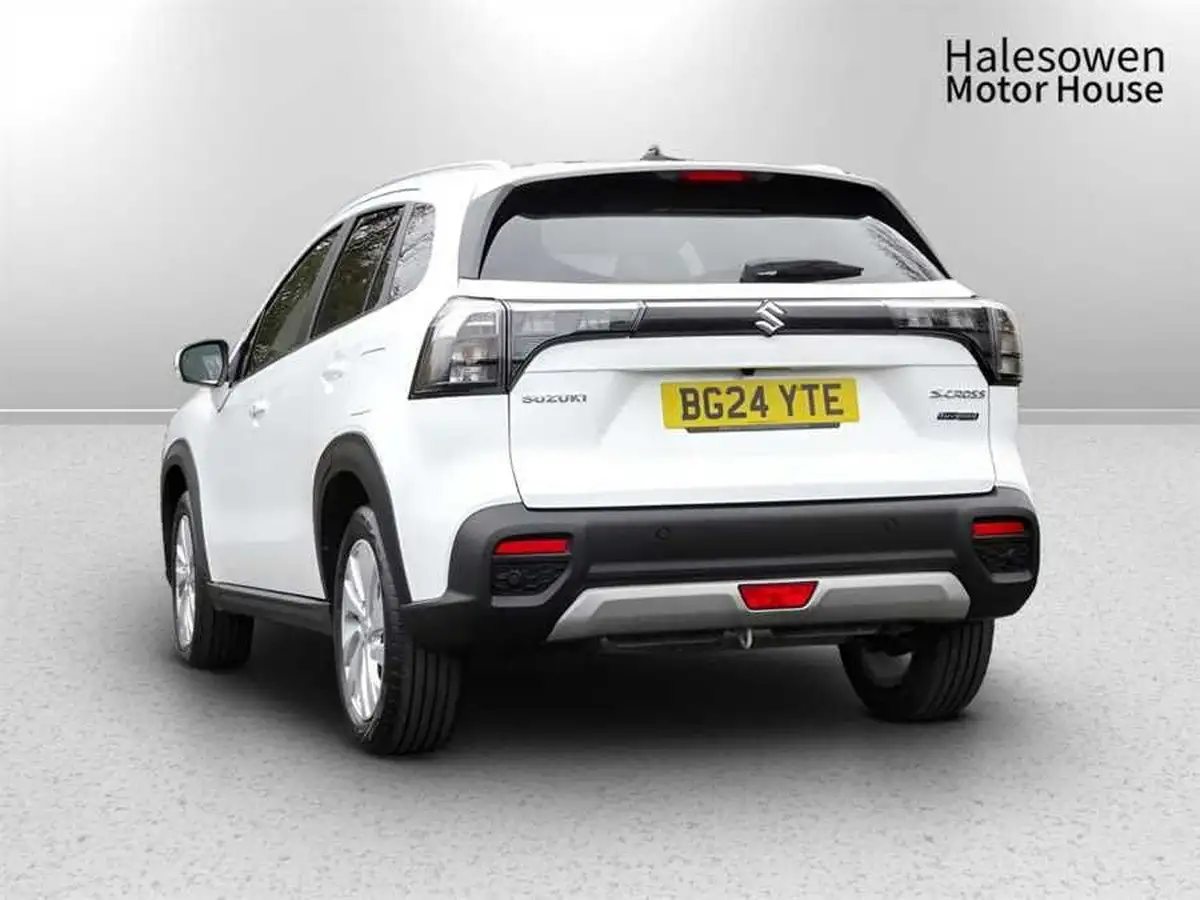 2024-suzuki-s-cross-15-motion-big-3