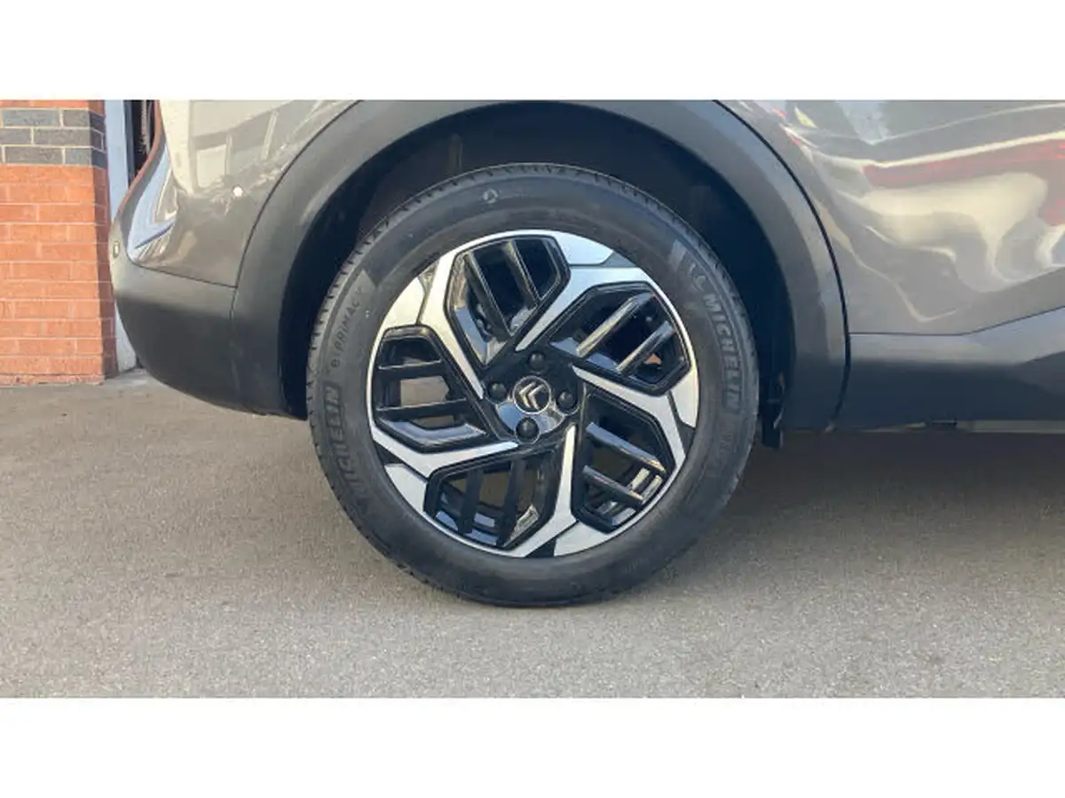 2022-citroen-c4-12-puretech-shine-130ps-big-6