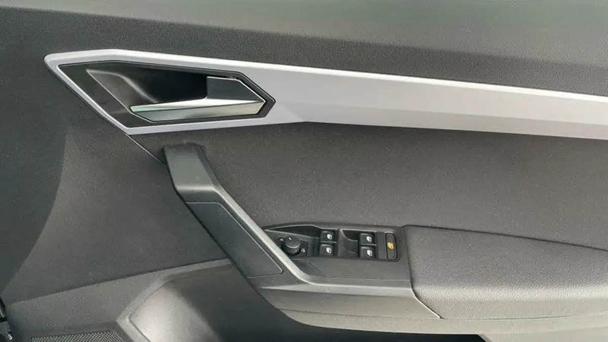 2022-seat-ibiza-10-tsi-fr-95ps-big-18