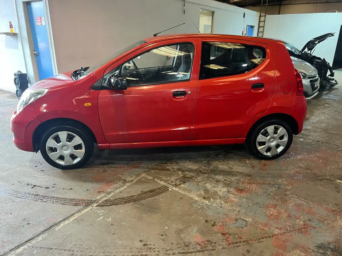 2009-suzuki-alto-10-sz3-big-1