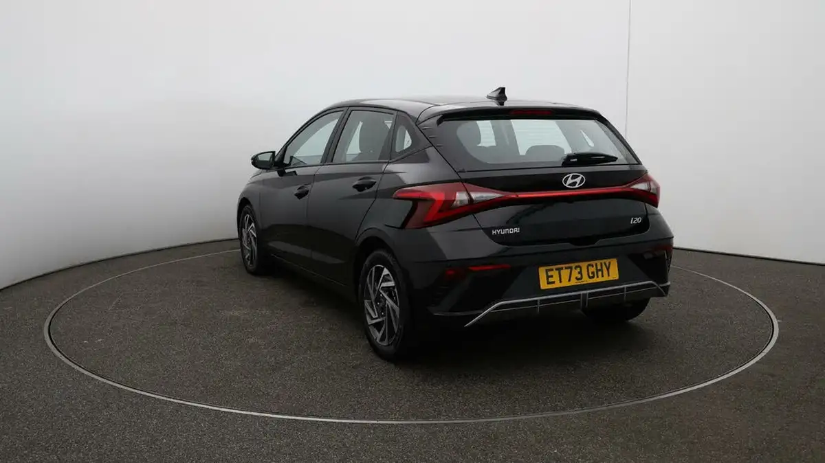 2024-hyundai-i20-10-t-gdi-advance-big-55