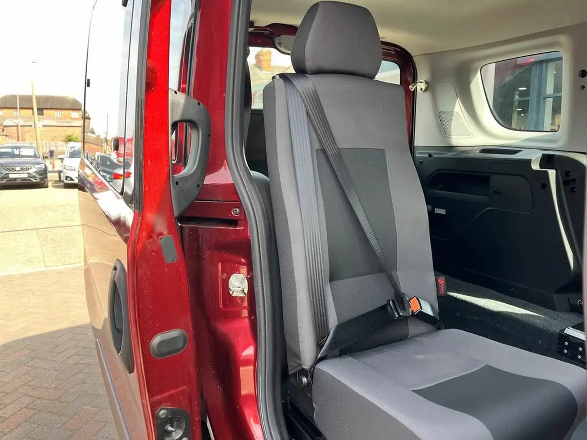 2017-fiat-doblo-14-pop-big-17