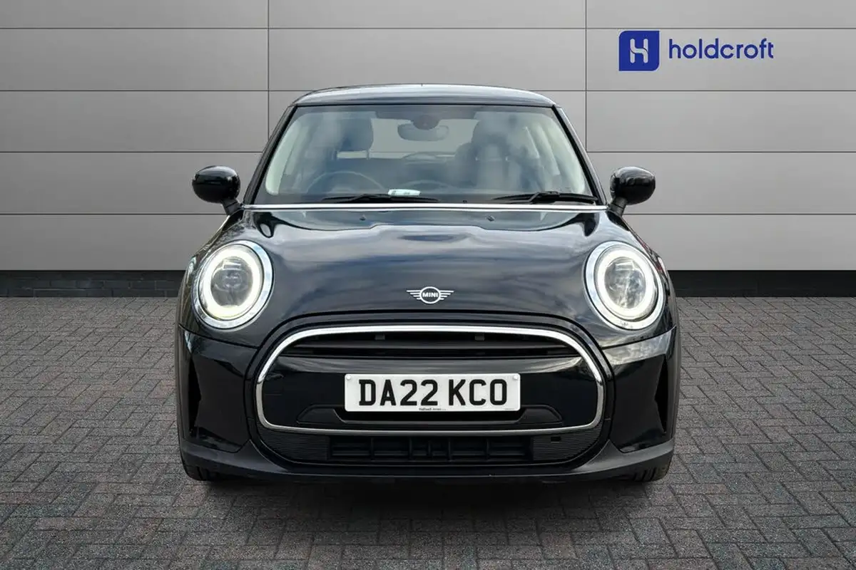 2022-mini-cooper-15-cooper-classic-hatchback-3d-big-6