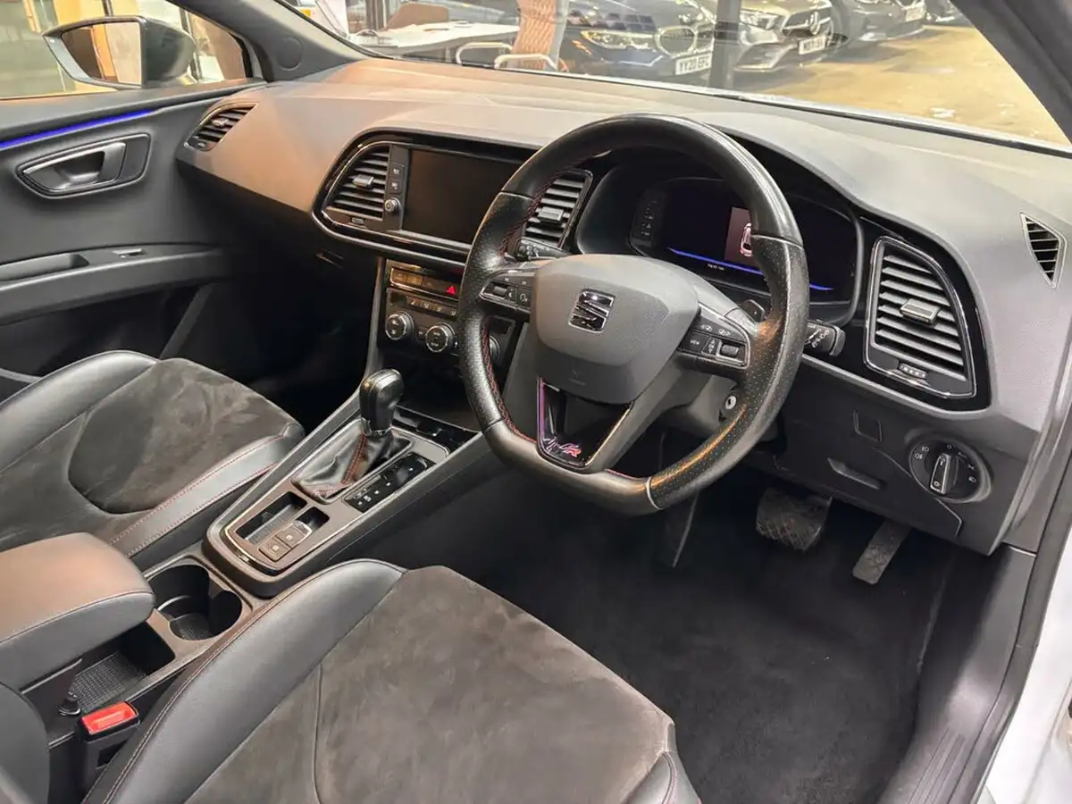 2020-seat-leon-20tdi-fr-black-edition-estate-dsg-big-46