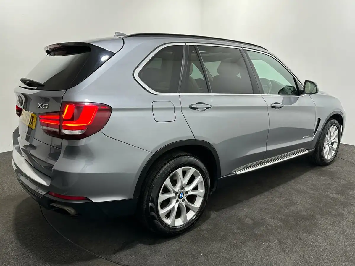 2017-bmw-x5-44-xdrive50i-se-big-50