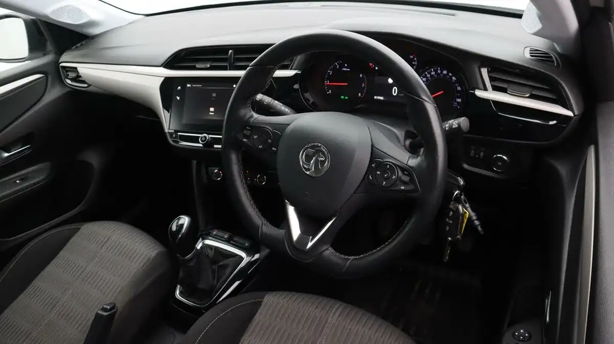 2022-vauxhall-corsa-12i-se-edition-big-9