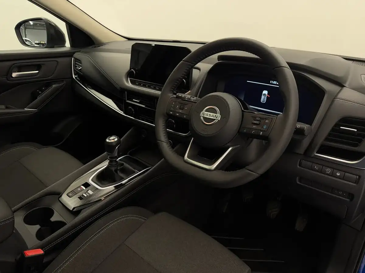 2021-nissan-qashqai-13-dig-t-premiere-edition-140ps-big-19