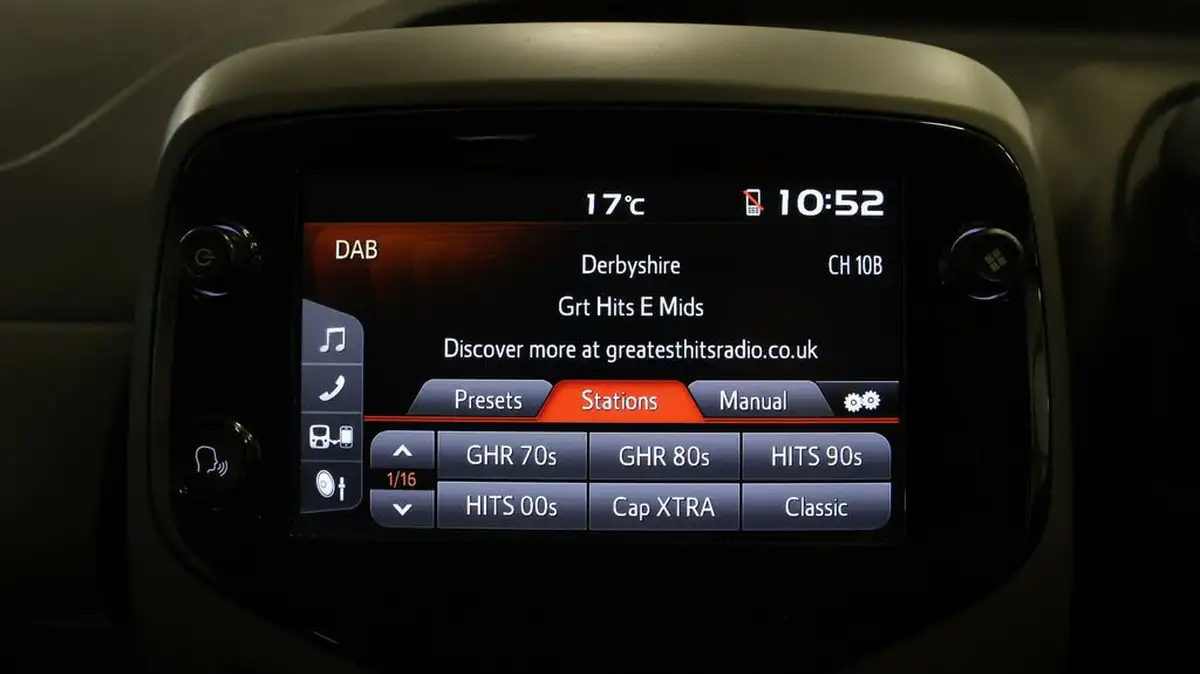 2021-peugeot-108-10-active-5d-big-10