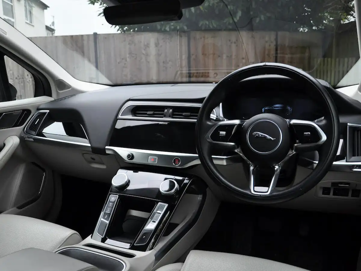 2019-jaguar-i-pace-ev400-hse-big-59