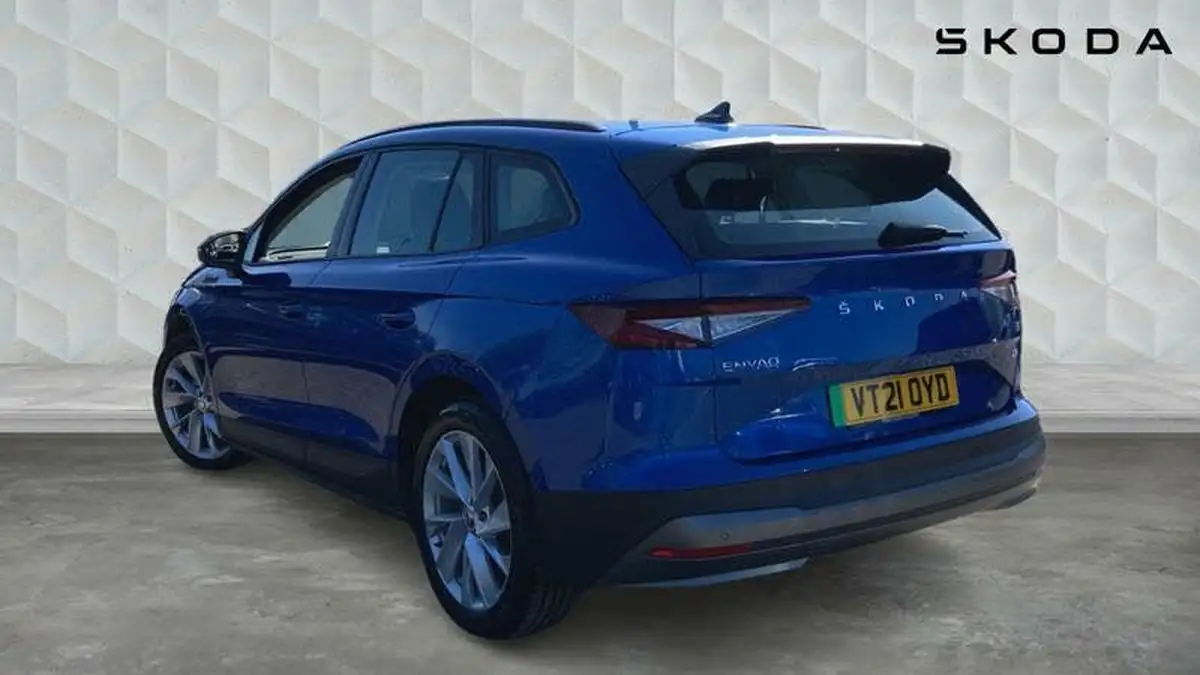 2021-skoda-enyaq-e-60-loft-62-kwh-big-2