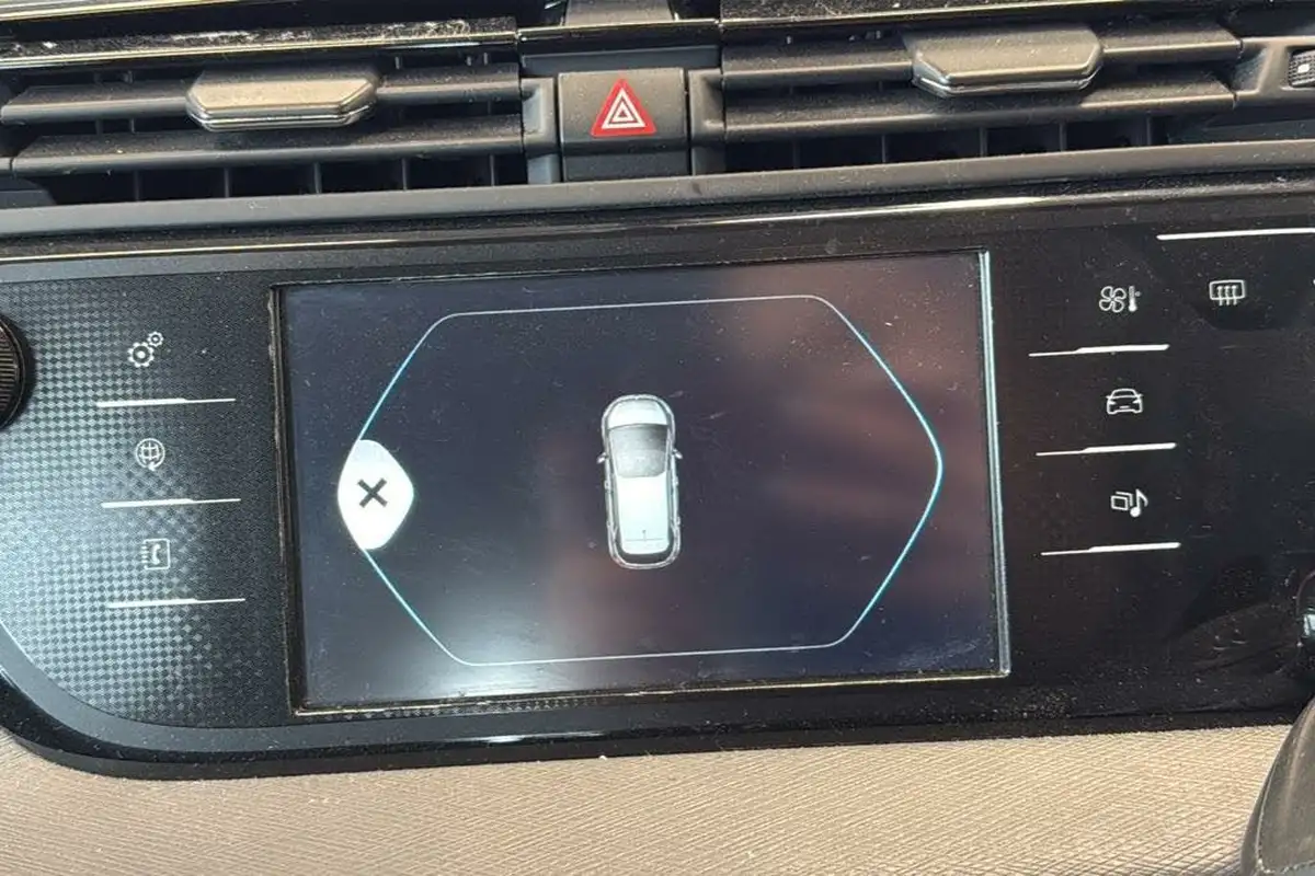 2015-citroen-c4-picasso-16e-hdi-vtr-115ps-ss-etg6-big-29